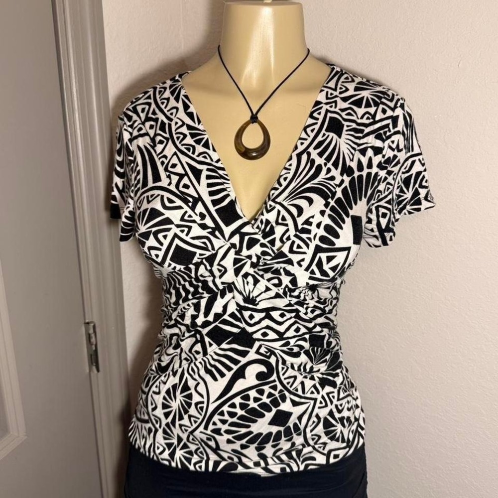 Cable & Gauge Y2K black and white wrap top